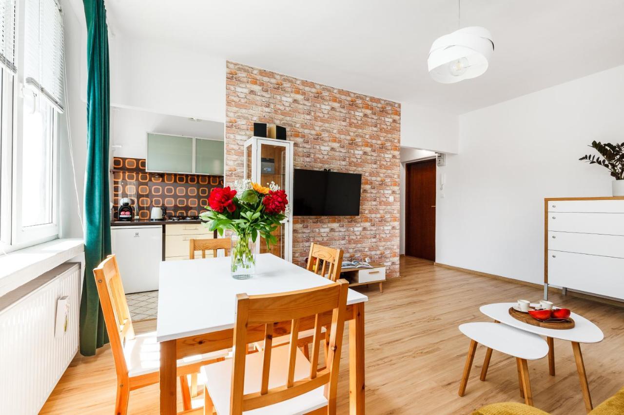 Happy Stay Apartments Osiek Гданьск Экстерьер фото